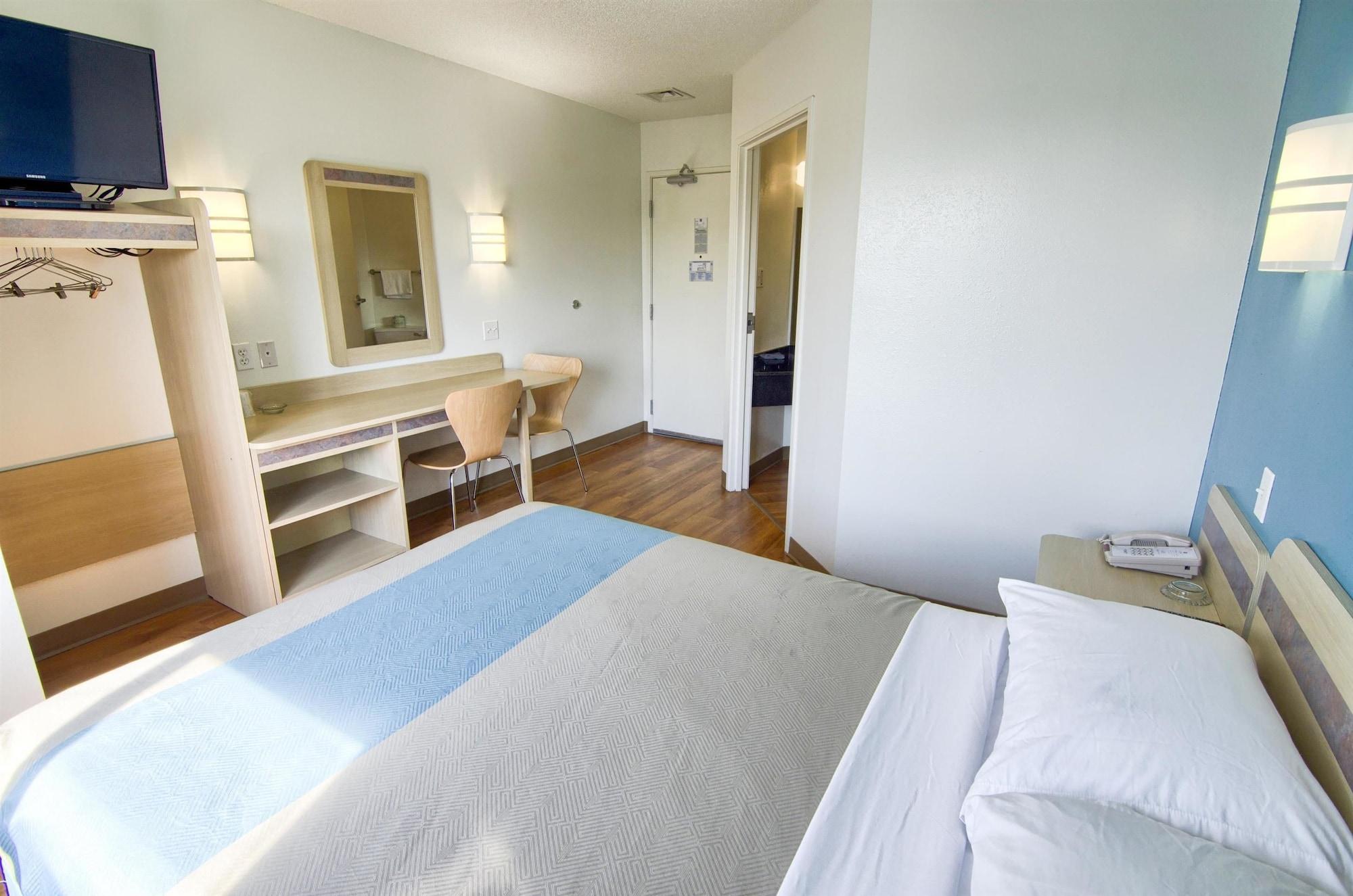 Motel 6-Portsmouth, Nh Bagian luar foto