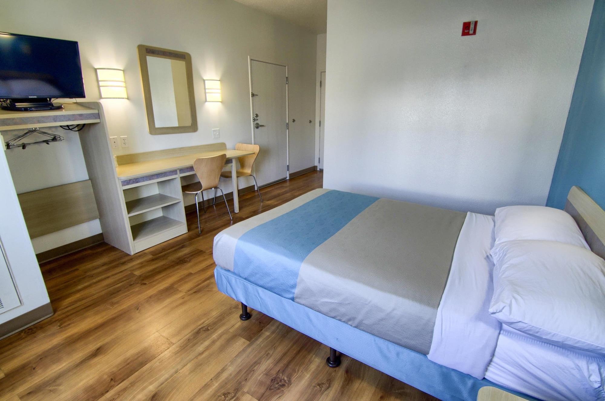 Motel 6-Portsmouth, Nh Bagian luar foto