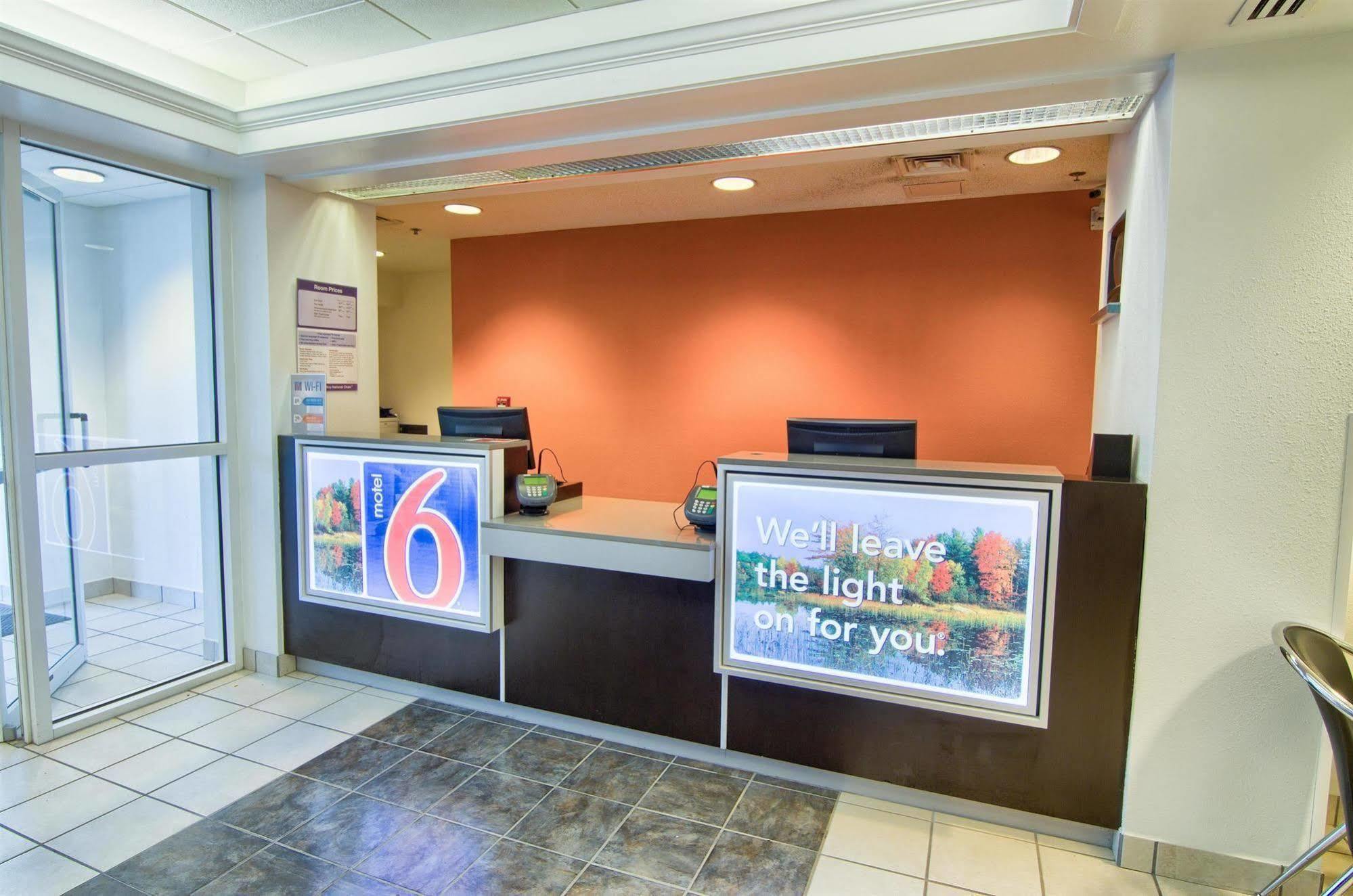 Motel 6-Portsmouth, Nh Bagian luar foto